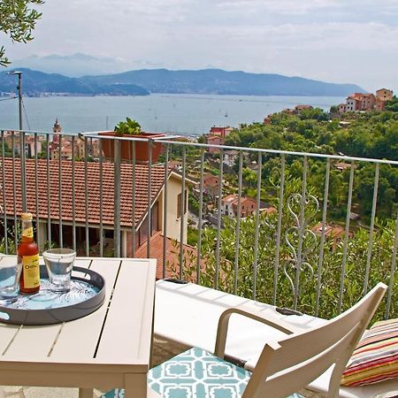 La Terrazza Con L'Ulivo - Guesthouse Con Terrazza E Vista Sul Golfo Dei Poeti 라스페치아 외부 사진